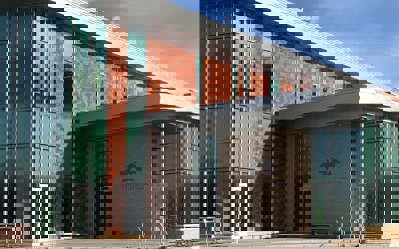 New Spur building for Dumb Friends League photo